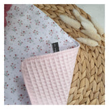 Serviette élastiquée "petites fleurs"